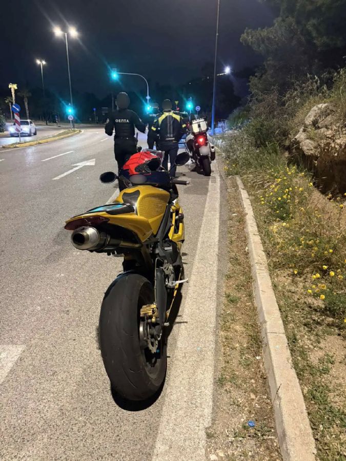 ΕΛ.ΑΣ.: 95 οχήματα με γερανό, 974 οδηγοί έμειναν χωρίς δίπλωμα! 